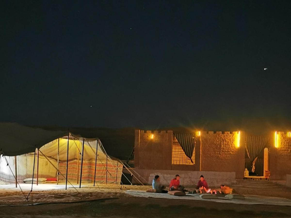Desert Wonders Camp Ḩawīyah Eksteriør bilde