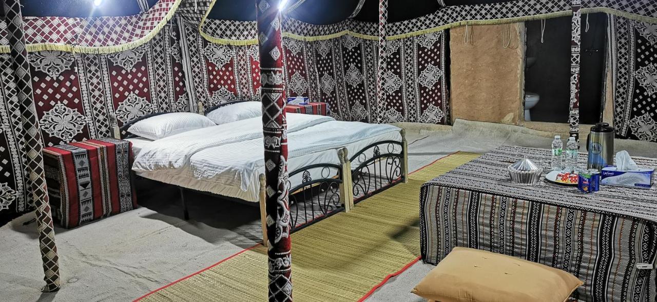Desert Wonders Camp Ḩawīyah Eksteriør bilde