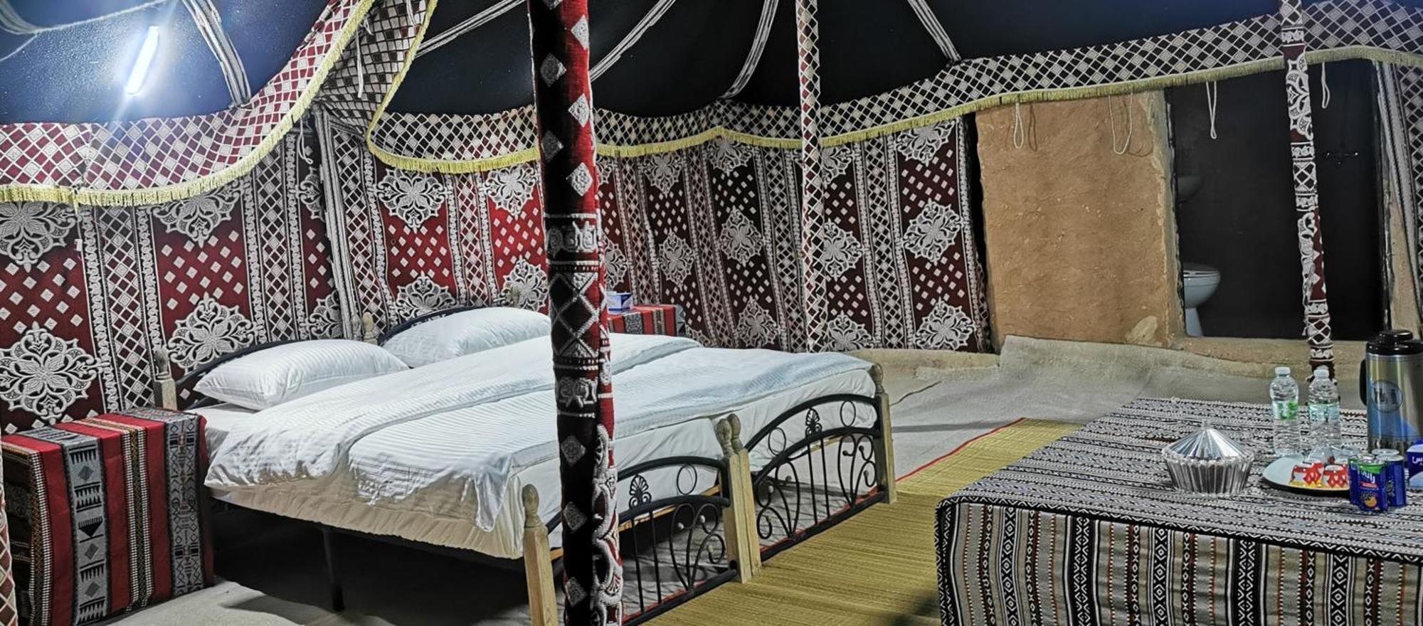 Desert Wonders Camp Ḩawīyah Rom bilde