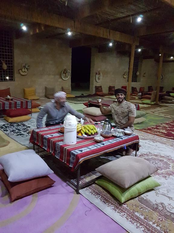 Desert Wonders Camp Ḩawīyah Eksteriør bilde